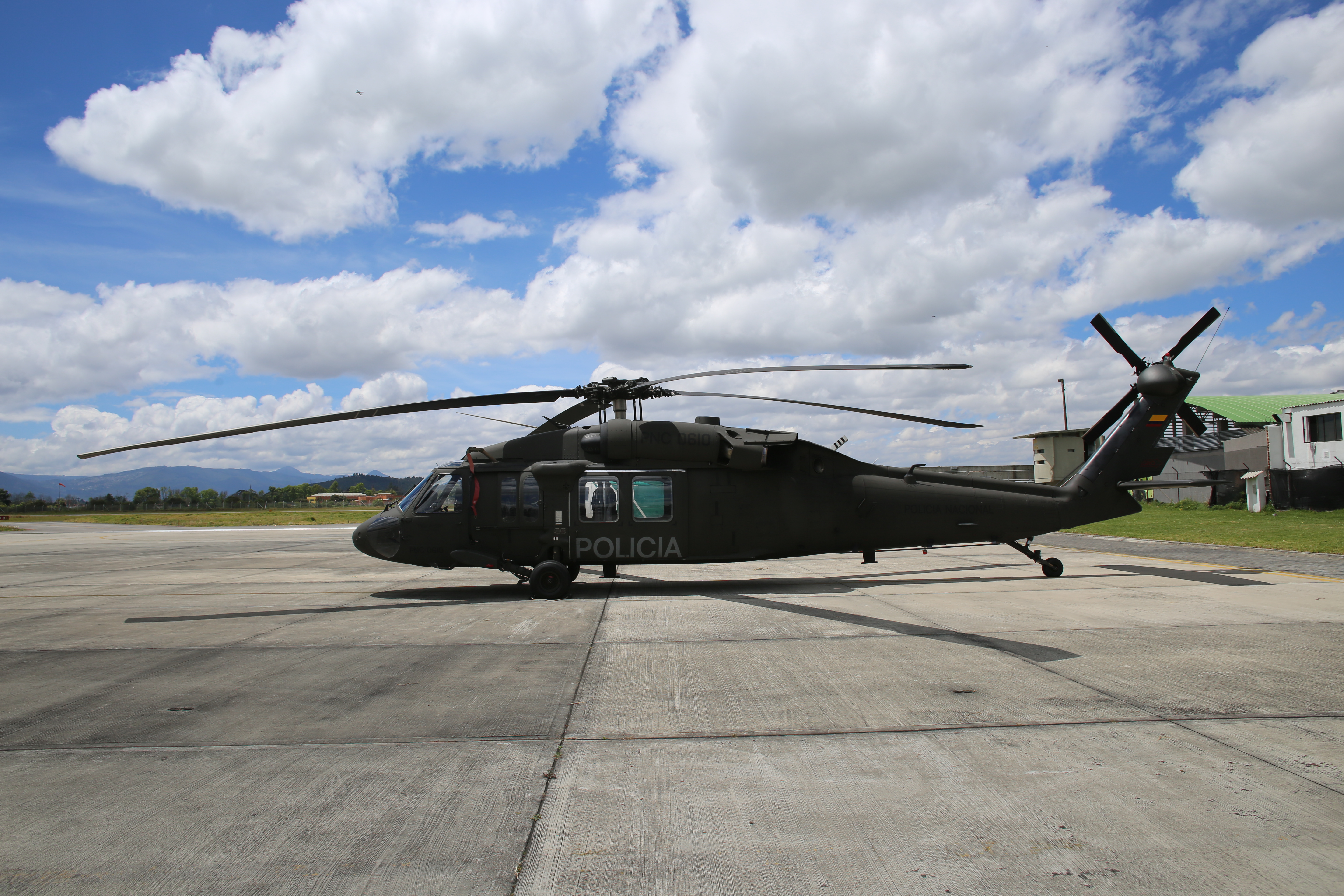 UH 60L BLACK HAWK