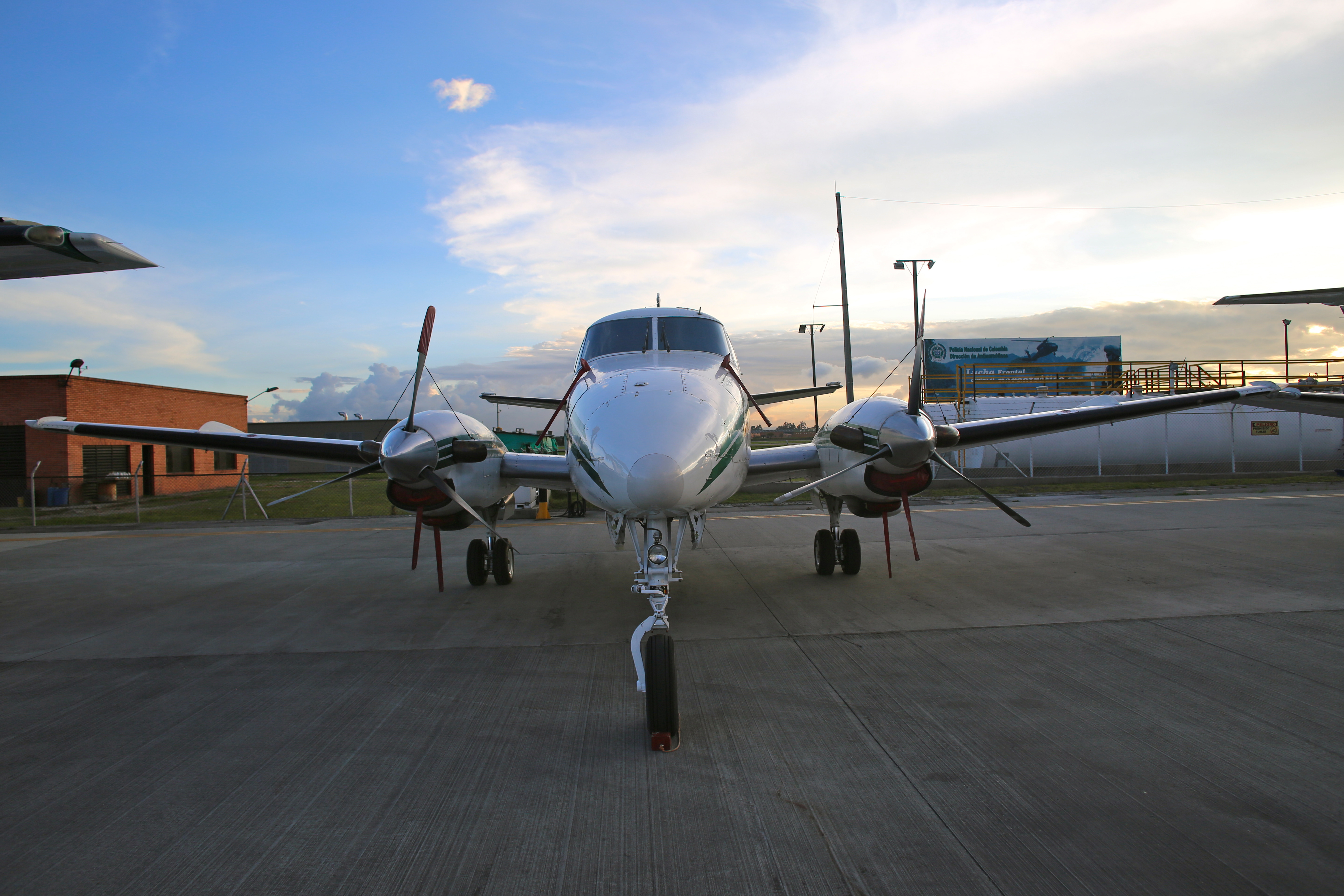 AVI&Oacute;N BEECHCRAFT C-99