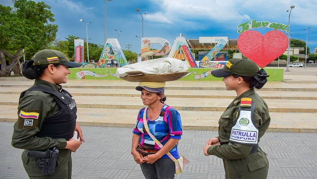 "La Polic&iacute;a y la comunidad, una alianza indestructible por la seguridad"