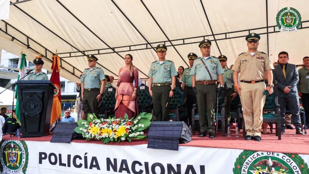 ceremonia del nuevo Comandante del Departamento del Tolima