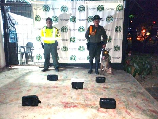 Se logra la incautación de 21.000 gramos de marihuana tipo cripy, bajo la modalidad de ocultamiento.