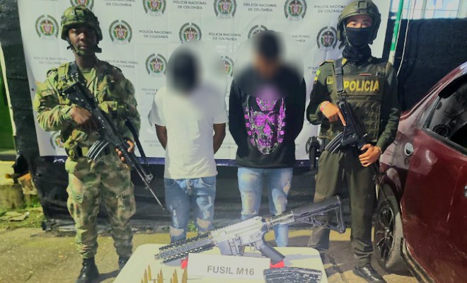 Dos personas capturadas y un menor de edad aprehendido por el delito de tráfico, fabricación o porte Ilegal de armas de fuego