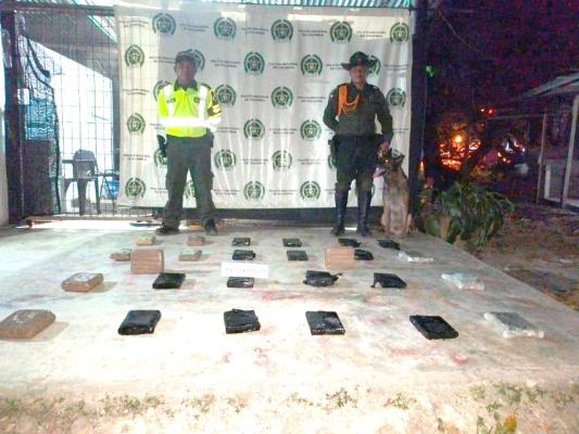 Se logra la incautación de 21.000 gramos de marihuana tipo cripy, bajo la modalidad de ocultamiento.