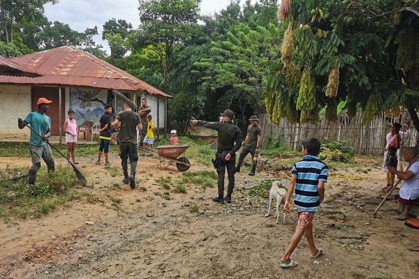 La actividad de participación cívica fue un ejemplo de unión comunitaria.