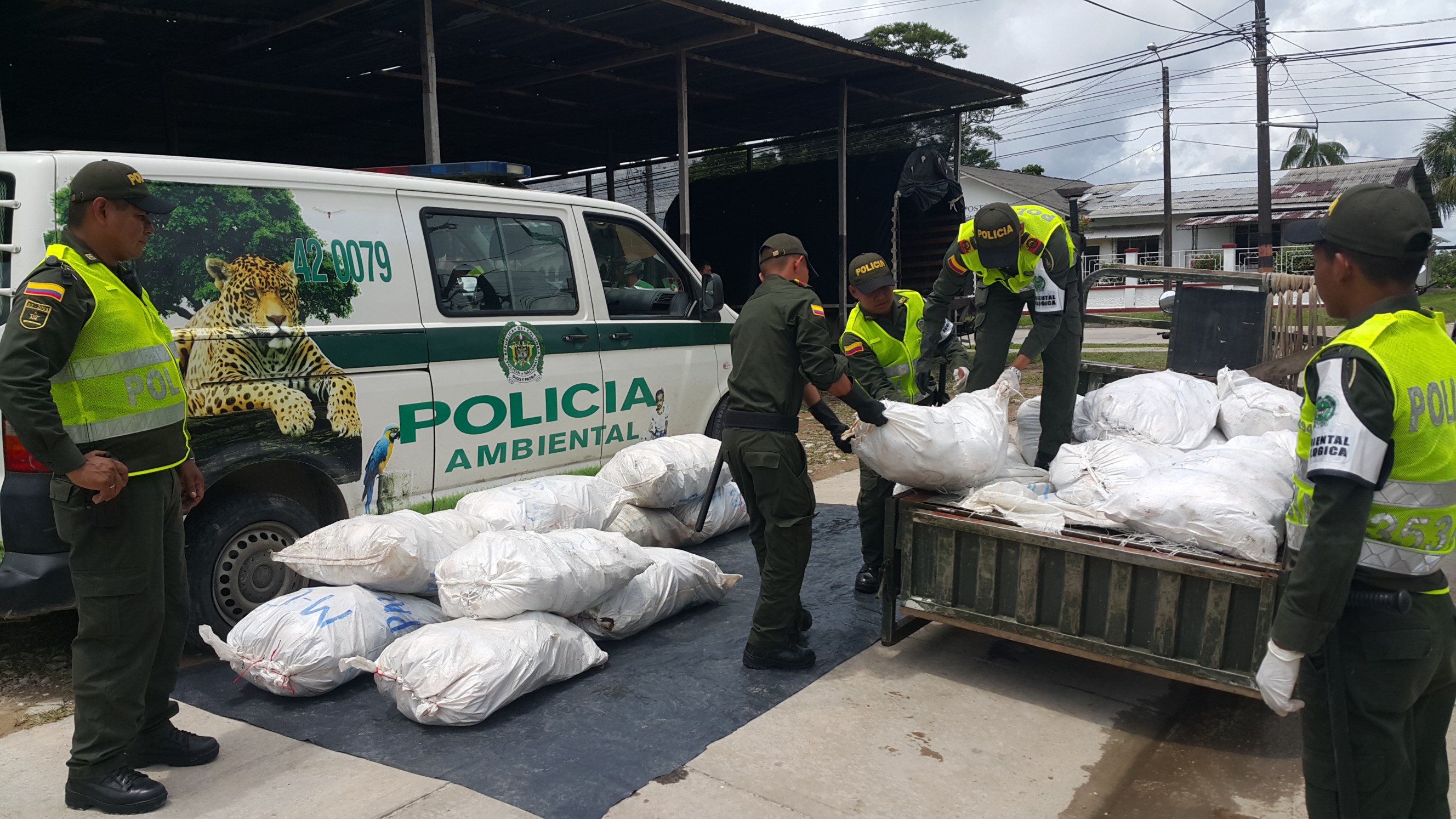 El subproducto pesquero era transportado sin las condiciones de higiene exigidas por la ley