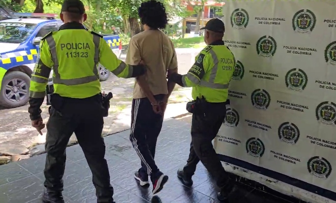 La Policía capturó a un hombre, quien presuntamente en estado de embriaguez ocasionó el fallecimiento de dos personas