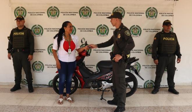 Motocicleta recupera fue entregada a su propietaria 