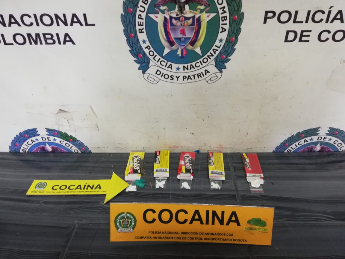 Incautamos-116-gramos-del-alcaloide-ocultos-dentro-de-pastillas-de-chiclets