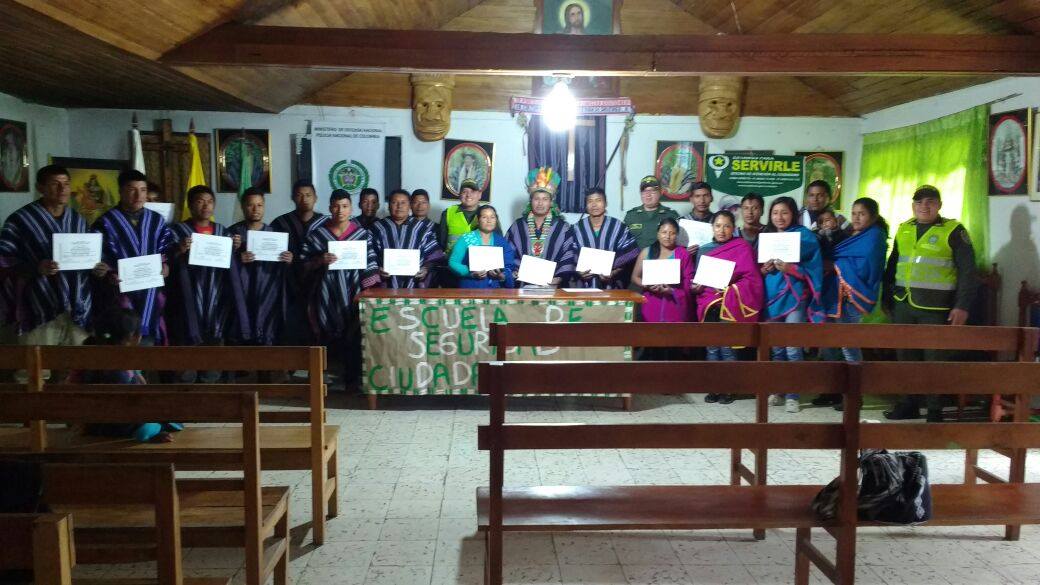 Curso 01 de la escuela de seguridad indígena, certificados en convivencia y paz