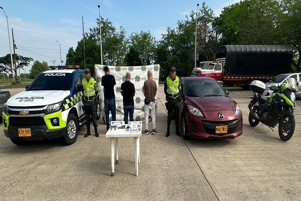 Presuntos delincuentes e incautación cuatro armas de fuego