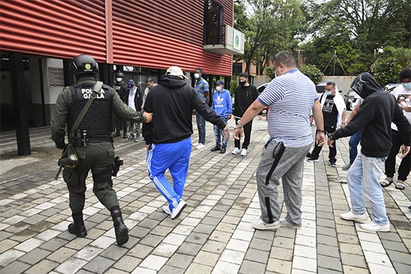 Judicializados 20 integrantes de grupo un criminal. Entre los capturados están dos cabecillas y 5 coordinadores.