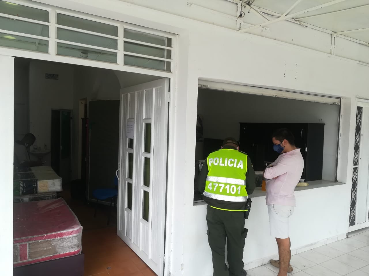 En el fin de semana capturadas 21 personas, 13 de ellas por violación a las medidas sanitarias y 8 por otros delitos.