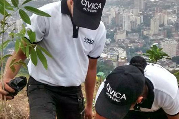 Trabajamos en la recuperación de nuestra naturaleza.