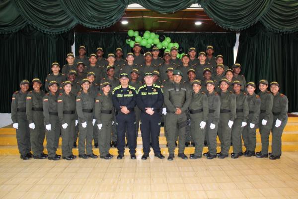 43 Auxiliares de Policía al servicio de la comunidad  