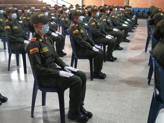 51_mujeres_fortalecerán_el_pie_de_fuerza_de_la_policía_en_Santander_4