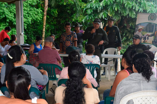 Acercamiento a la comunidad