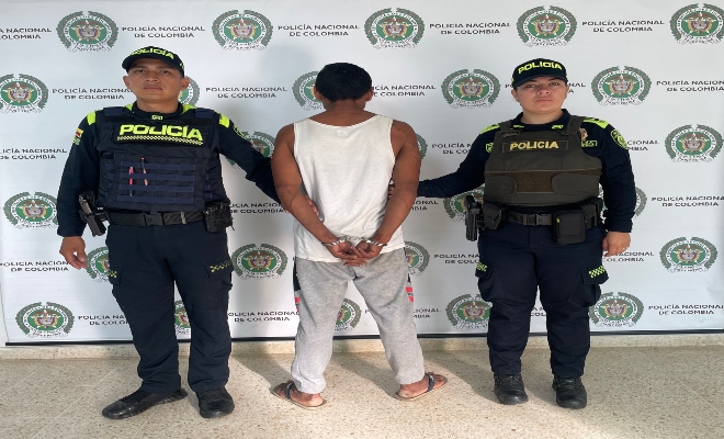 Ciudadano sorprendido dentro de una vivienda.