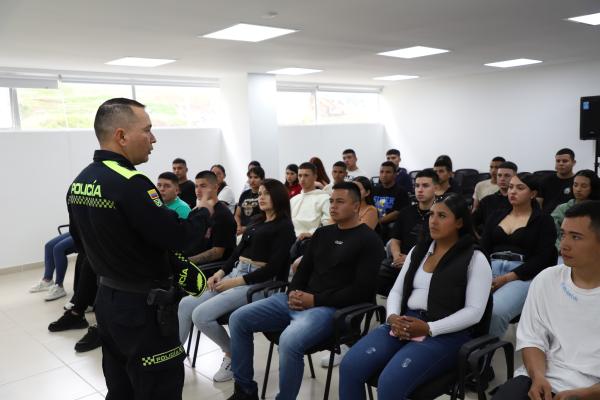 Auxiliares de Policía en Caldas