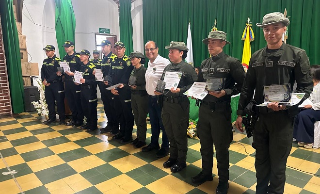 Capacitadores en programa antidrogas