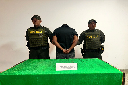 En Turbo Policía Captura sujeto con circular roja de Interpol