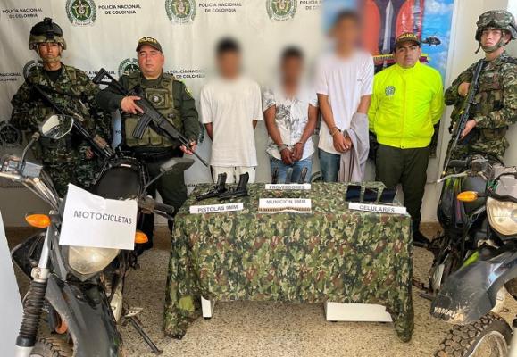 Cayeron alias ‘El Indio’, ‘Heyller’ y ‘Fabian’, presuntos delincuentes al servicio de un grupo al margen de la Ley