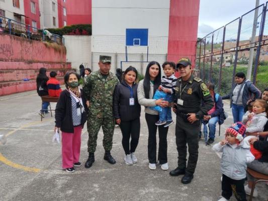 Niños, adolescentes, adultos mayores y firmantes de paz se unen por un futuro 