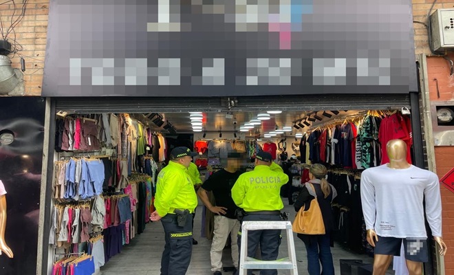 Golpe al contrabando de confecciones en el centro de la ciudad de Medellín