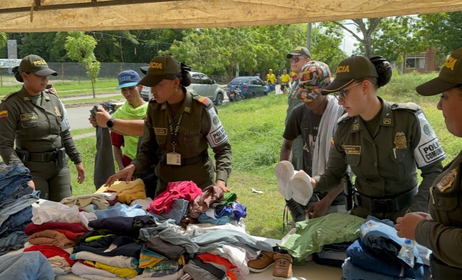 En una Jornada por la solidaridad, se recaudo varias prendas de ropa, alimentación y convenios para transformar vidas para personas de calle 