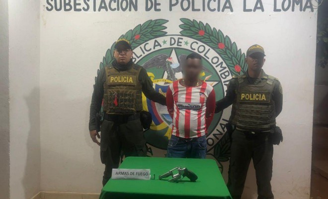 En las calles del corregimiento La Loma, una persona andaba armada