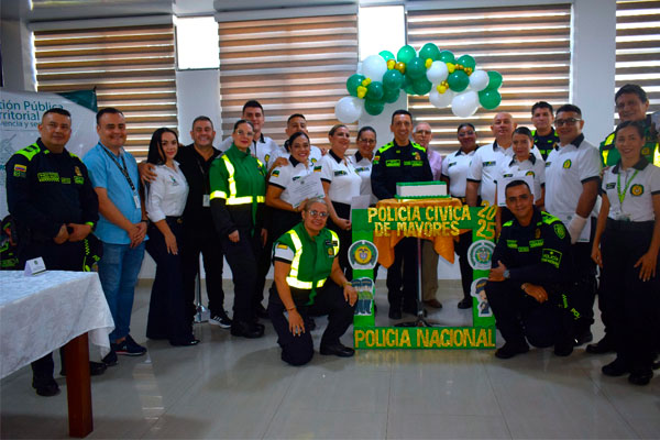 Graduación policía cívica