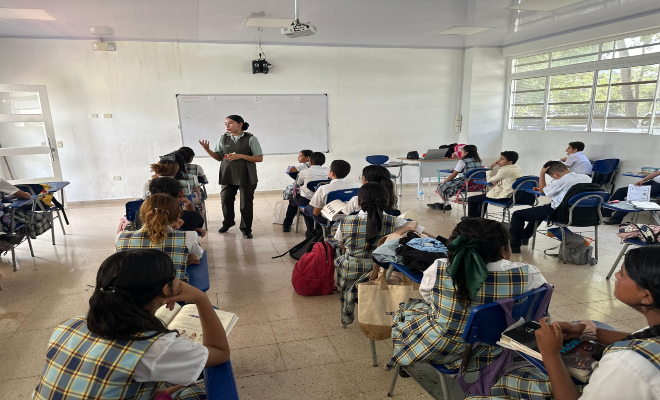 Graduada como licenciada en Lengua Castellana 