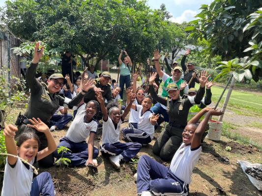 Policía protege el medio ambiente