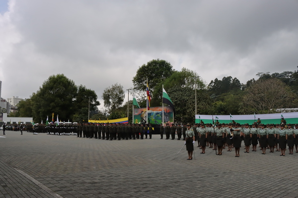 Decidieron cambiar sus hábitos, incluso sacrificaron sus familias por un año, para ser policías ejemplares