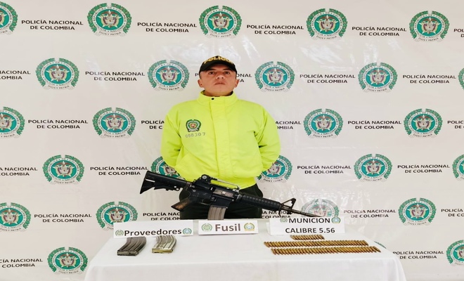 Un fusil, municiones y proveedores incautados dejó como resultado un operativo policial en Nariño.     