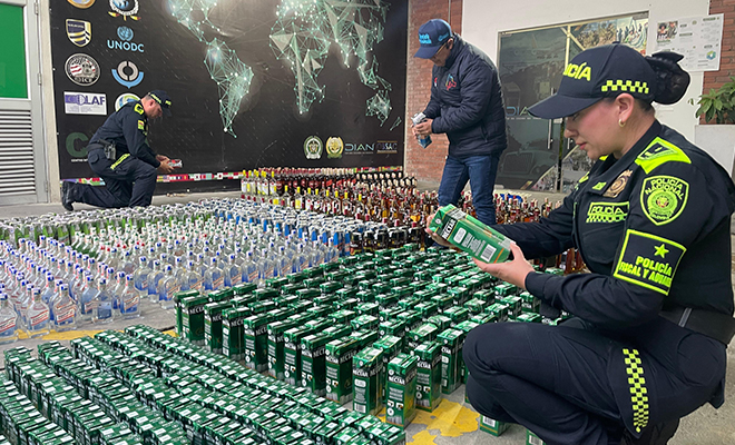 Incautación de 5.536 botellas de licor adulterado