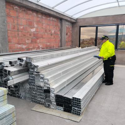 Incautaci&oacute;n de 7.150 unidades de perfiler&iacute;a de aluminio de contrabando.