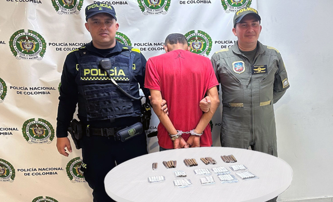 Con patrullaje aéreo del dron de la policía se descubrió su modus operandi para comercializar el alucinógeno.