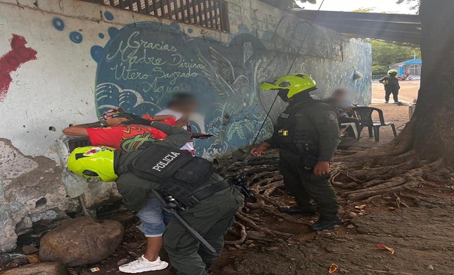 La Policía de Neiva, brinda seguridad a propios y turistas.