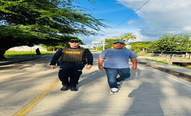 Las tardes siguen siendo lentas, como si el pueblo fuera un viejo narrador que nunca tiene prisa 