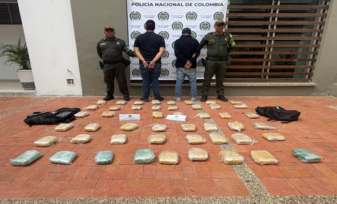 Capturan a dos hombres con 49 paquetes de marihuana en la vía San Onofre-Cartagena