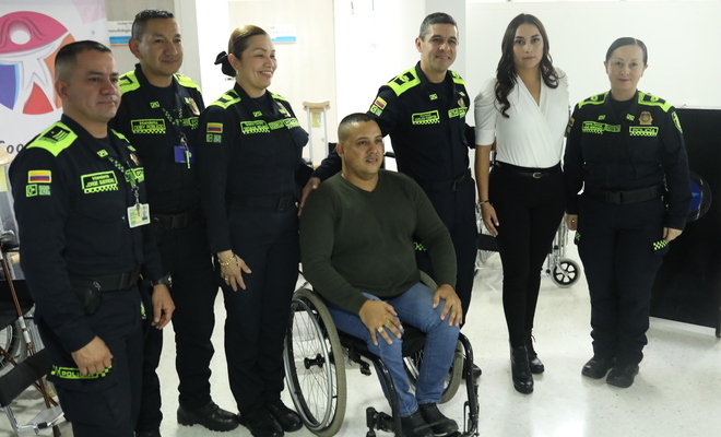 Los elementos, donados por la cooperativa COOPVIHUNAL, mejorarán su movilidad y calidad de vida.