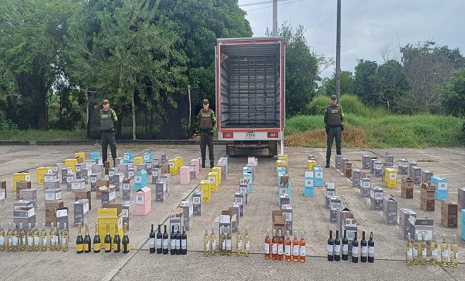 Lucha contra el contrabando y el comercio ilegal de licores, permite la incautación de 822 botellas de vino