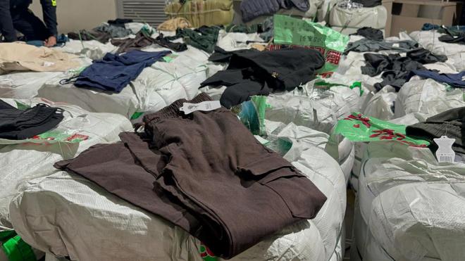 Mercancía de presunta procedencia asiática.