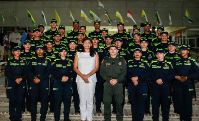 En la Gobernaci&oacute;n de Sucre recibieron 30 nuevos profesionales de Polic&iacute;a y un parque automotor para fortalecer la seguridad y convivencia y seguridad ciudadana. 