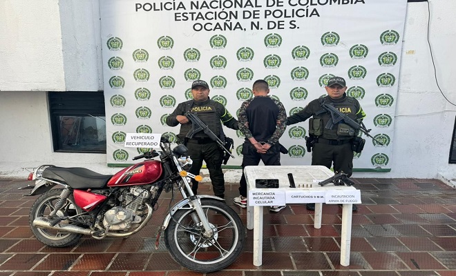 En la vía Ocaña - Convención, fue capturado un joven de 21 años, quien conducía una motocicleta sin placas 
