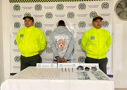 Ambos capturados estarían presuntamente dedicados a la venta y tráfico de estupefacientes, afectando la seguridad y convivencia de los ciudadanos en esta parte del territorio nacional.   