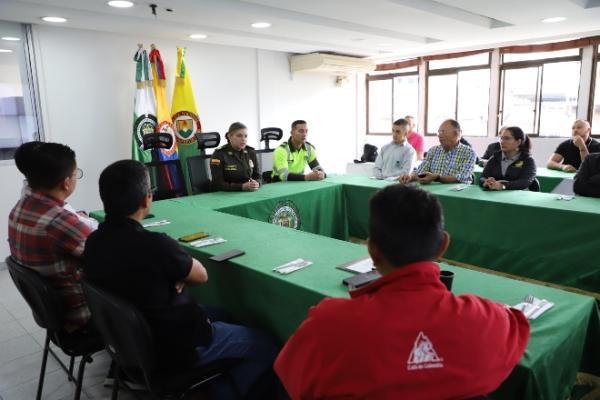 La Policía en Caldas, se reunió con el gremio de transportadores