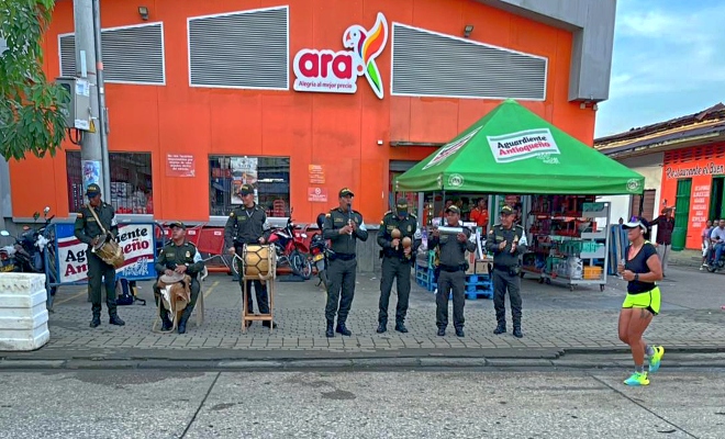 Actividad deportiva permitió recolectar juguetes para niños de bajos recursos y fortalecer valores de solidaridad y empatía