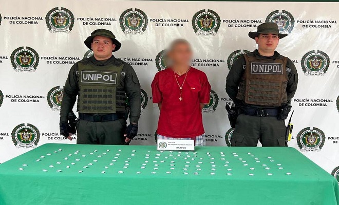 Policía Nacional captura a hombre en la comuna 1 con estupefacientes