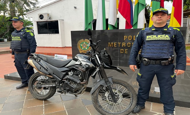 Policía de Neiva y comunidad logran recuperar motocicleta hurtada